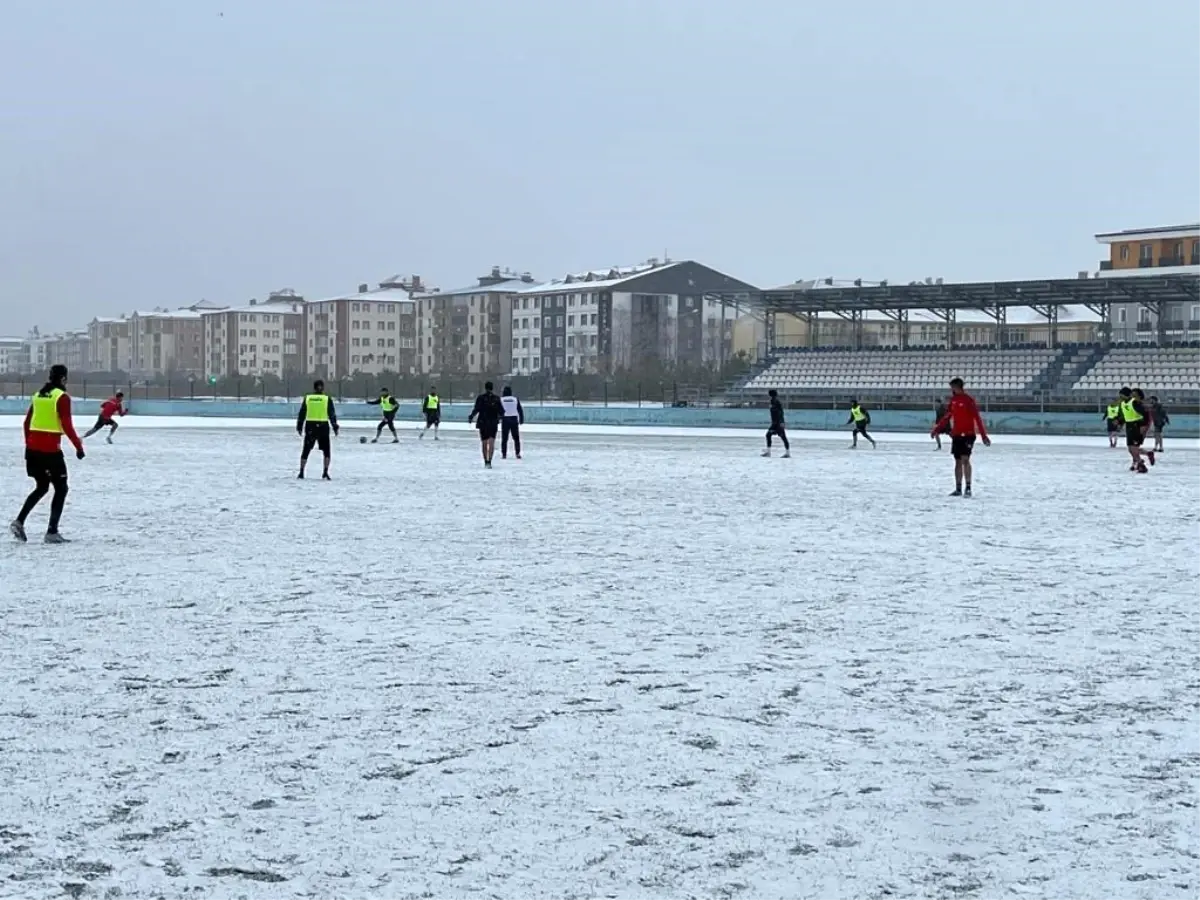 Kars 36 Spor, Doğubayazıt Spor karşısında galibiyet arıyor