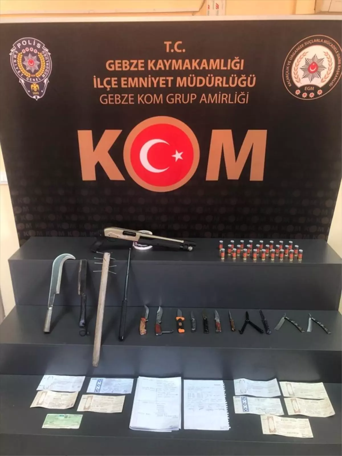 Kocaeli ve İstanbul\'da eş zamanlı tefecilik operasyonu: 14 gözaltı