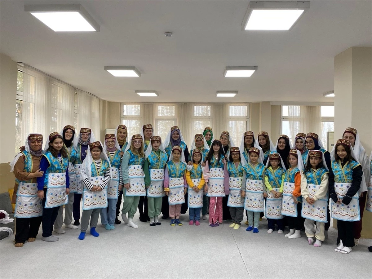 Konya Büyükşehir Belediyesi Anne-Kız Kampı düzenledi