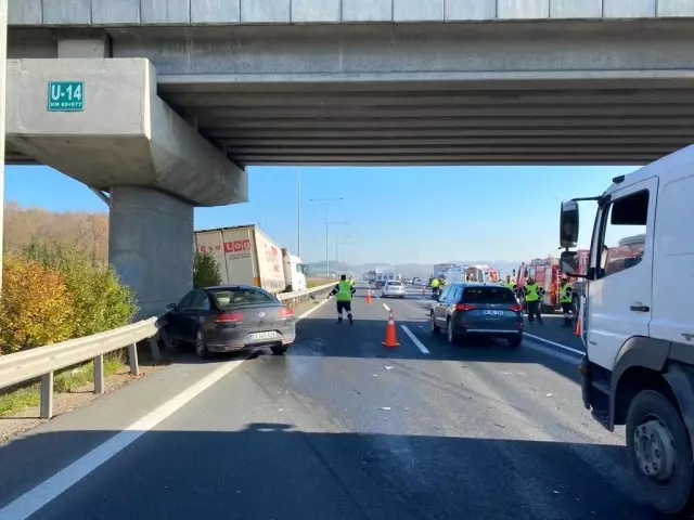 Kuzey Marmara Otoyolu'nda cip önce otomobile sonra tıra çarptı: 6 yaralı