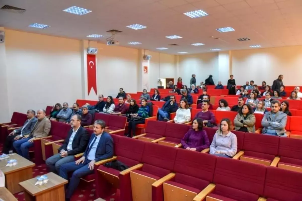 Bilecik Şeyh Edebali Üniversitesi\'nde \'Bilimsel Araştırma Süreçleri ve Araştırma Etiği\' paneli gerçekleşti