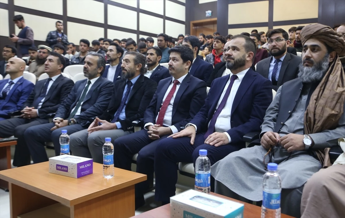 Afganistan\'da Yunus Emre Enstitüsü\'nden 54 öğrenciye sertifikalar verildi
