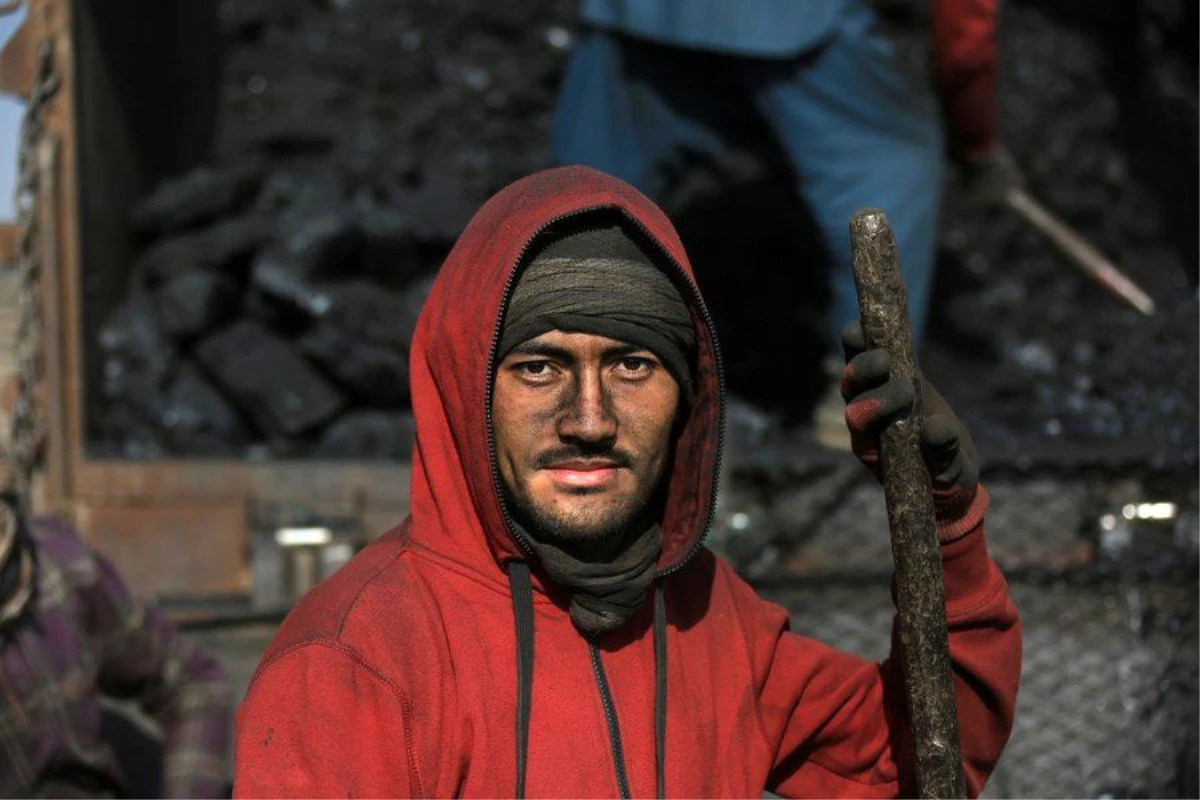 Kabil\'deki Kömür Pazarında Hareketli Günler