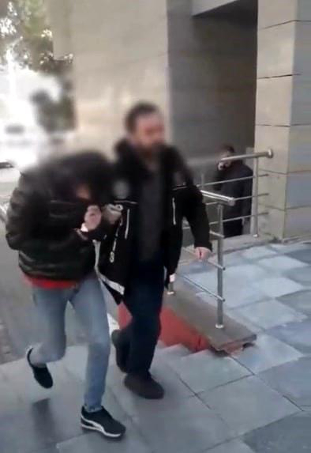 Balıkesir\'de Hasta Nakil Aracında Uyuşturucu Operasyonu