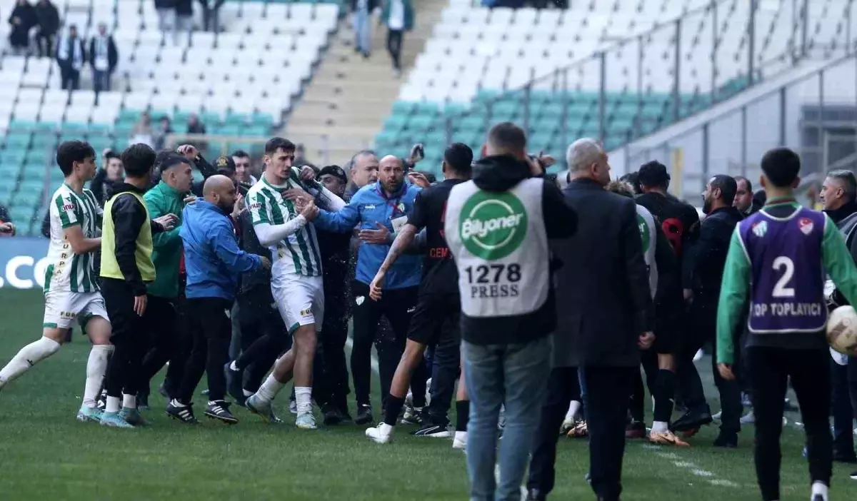 Bursaspor Taraftar Grubu Teksas\'tan Açıklama