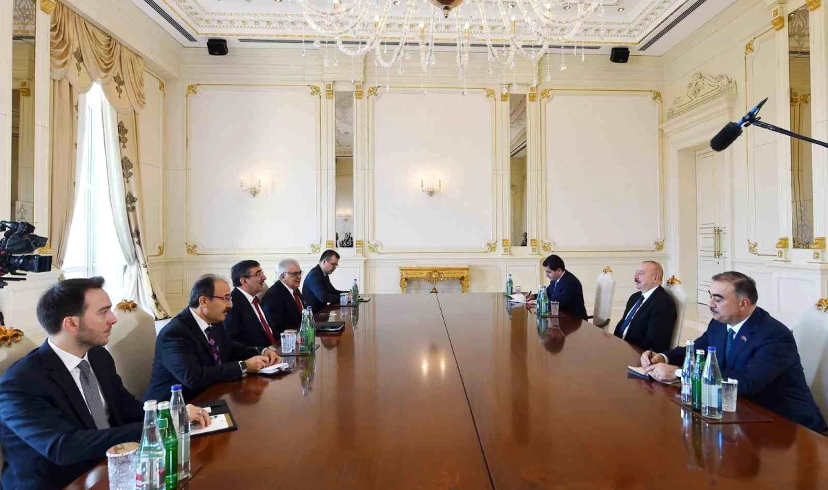 Cumhurbaşkanı Yardımcısı Cevdet Yılmaz, Azerbaycan Cumhurbaşkanı İlham Aliyev ile görüştü