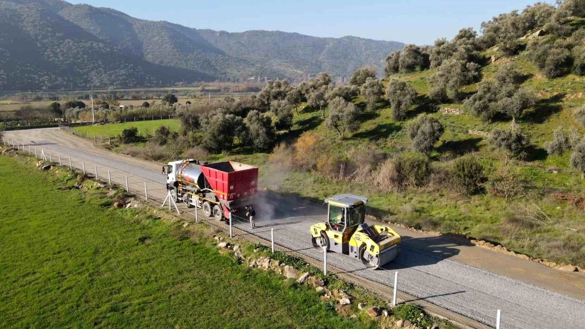 Efeler Belediyesi Yollarda Asfaltlama Çalışmalarına Devam Ediyor