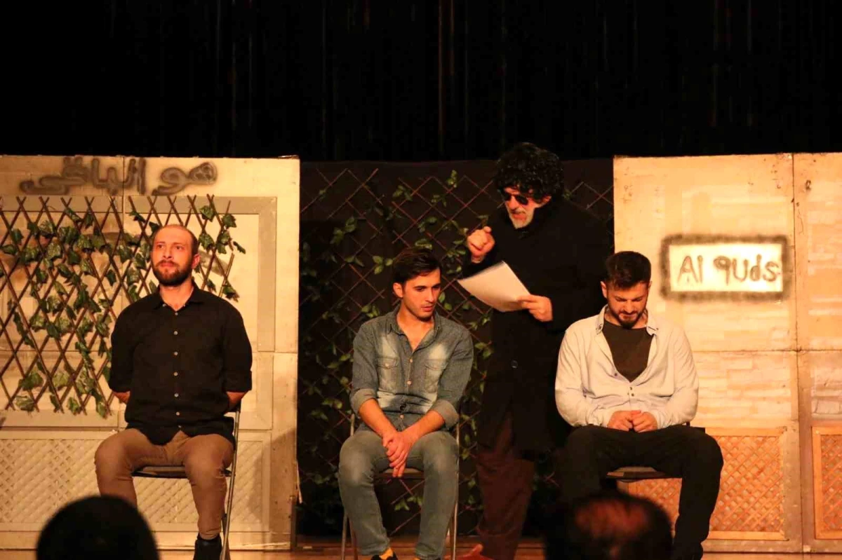 Körfez\'de Filistin zulmünü konu alan tiyatro oyunu
