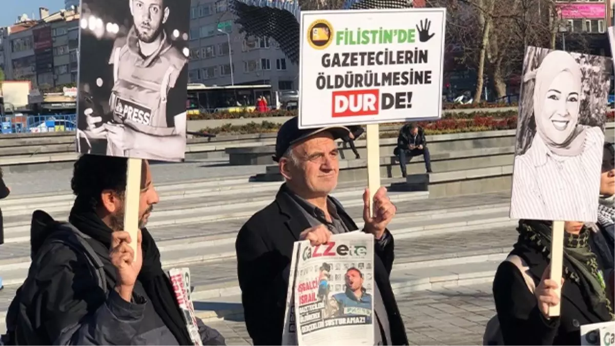 Gazze\'de Hayatını Kaybeden Gazetecilere Adanmış "GaZZete" İstanbul\'da Dağıtıldı