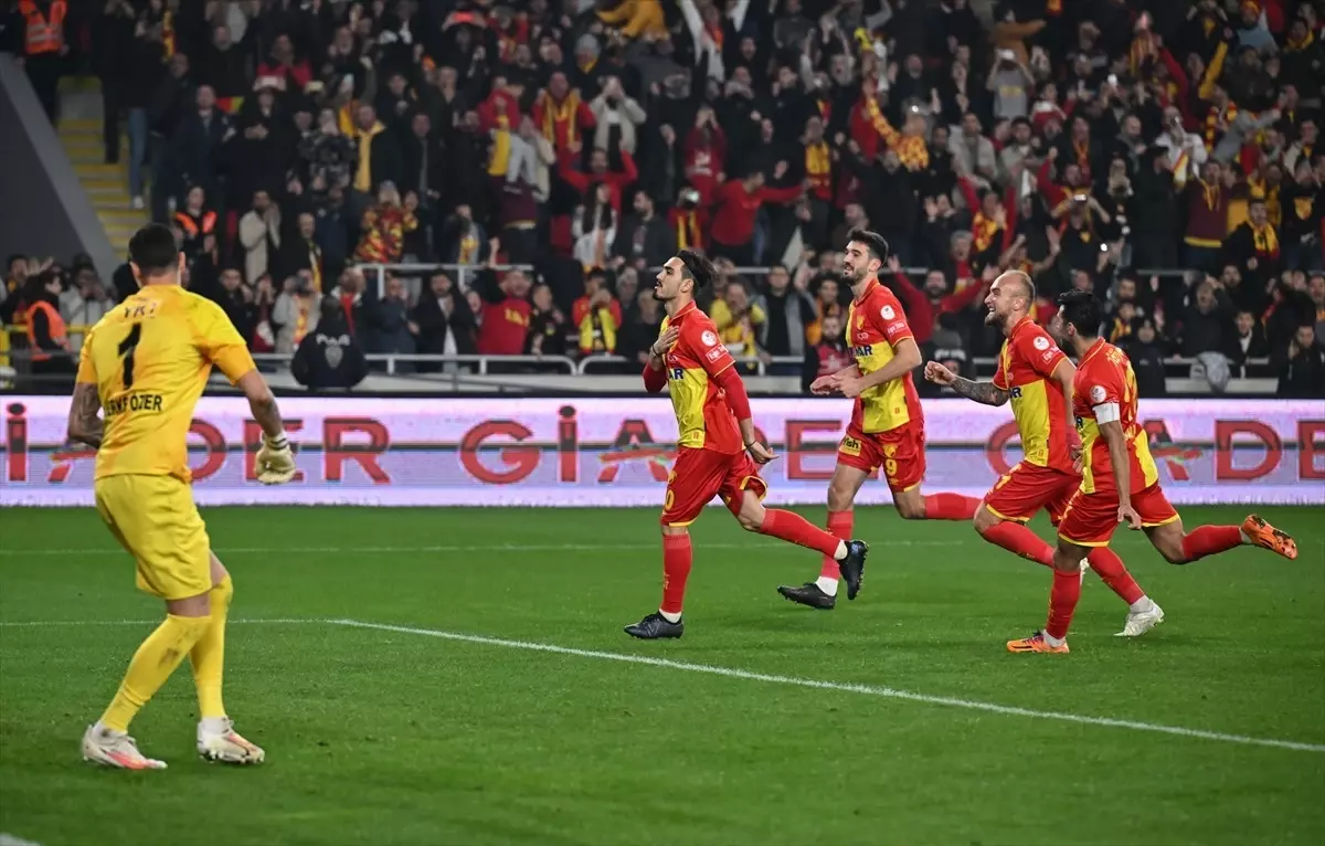 Göztepe, Eyüpspor\'u 5-1 mağlup etti