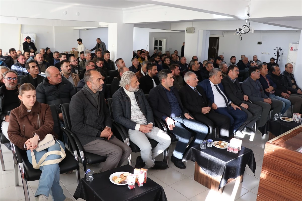 Kırşehir\'de esnafa vergi düzenlemeleri hakkında bilgilendirme yapıldı