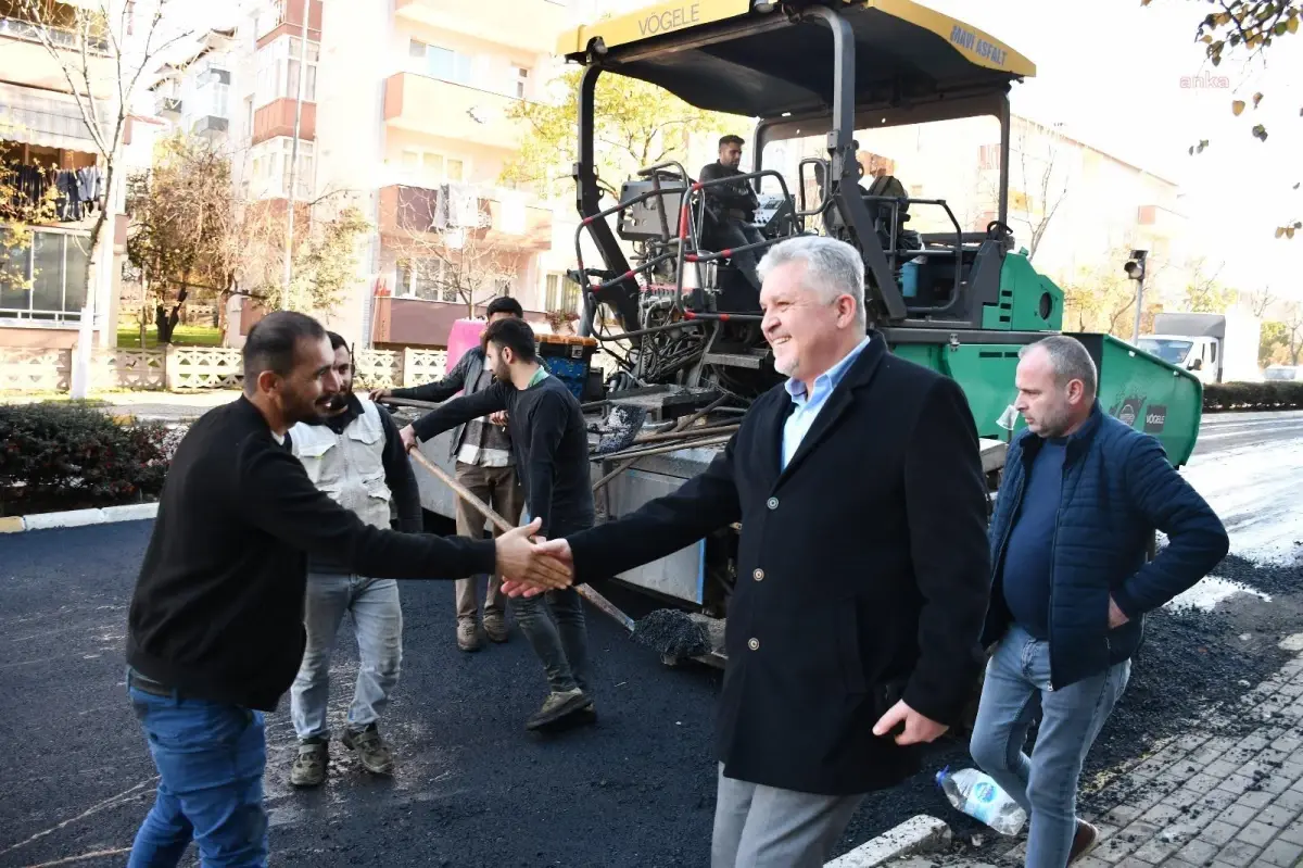 Lüleburgaz Belediyesi Büklüm Caddesi\'nde Asfalt Yenileme Çalışmasını Tamamladı