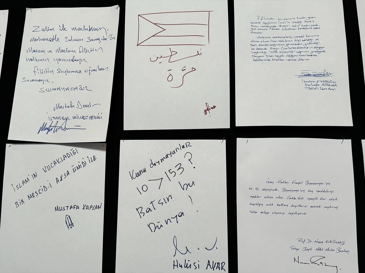 Milletvekilleri, Meclis\'teki panoya el yazılarıyla Filistin\'e destek mesajları yazdı