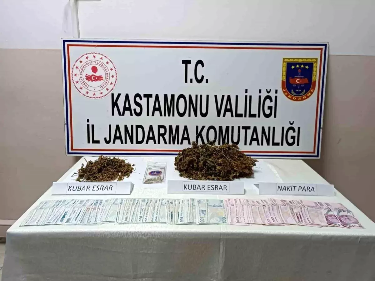 Kastamonu\'da Uyuşturucu Operasyonu: 3 Gözaltı