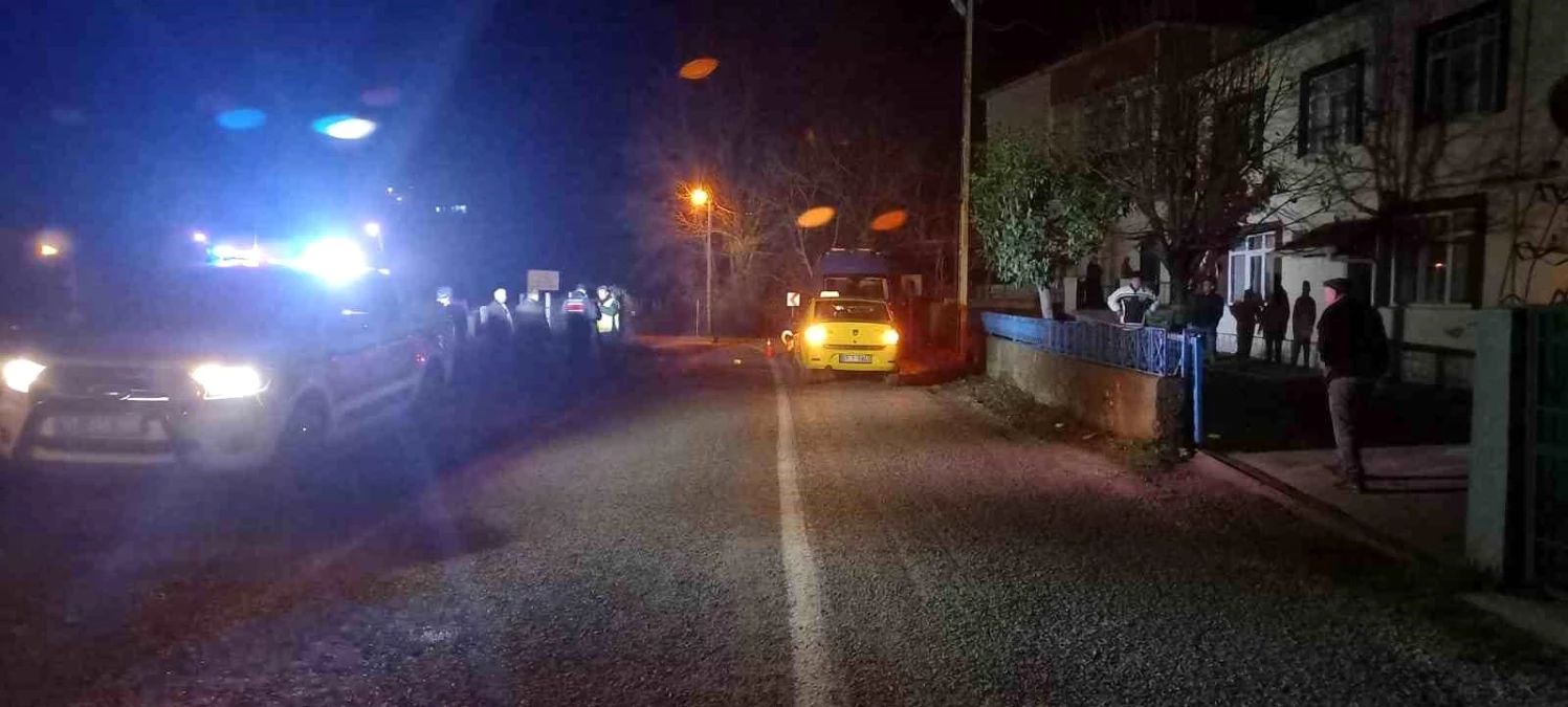 Sinop\'ta ticari taksi yayaya çarptı, ağır yaralı
