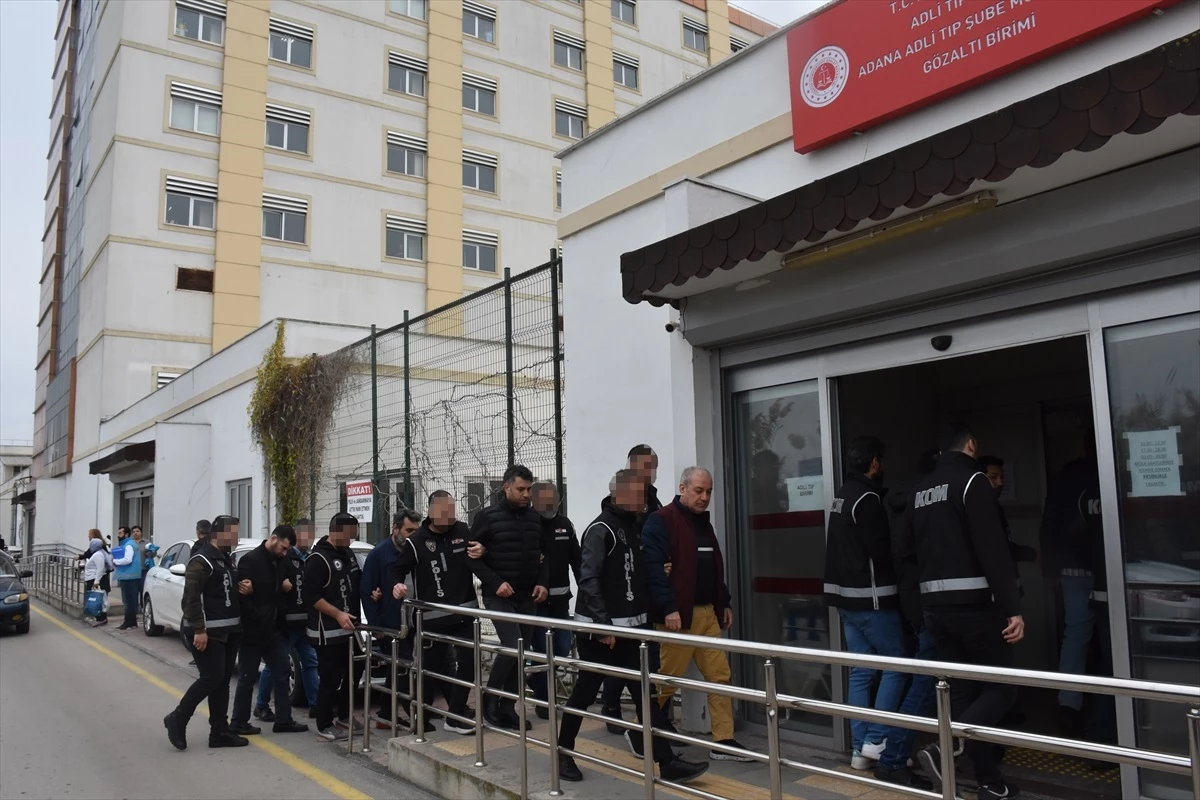 Adana Büyükşehir Belediyesi\'ne yönelik operasyonda 10 zanlı adliyeye sevk edildi