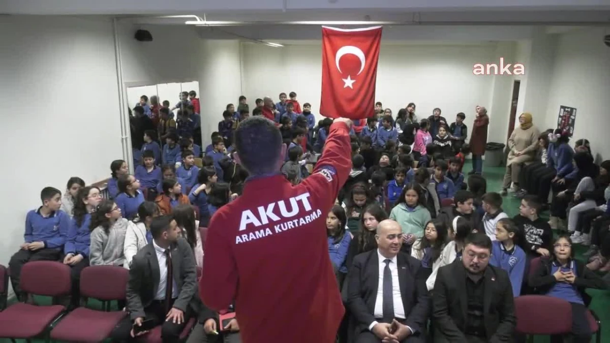 Ankara Büyükşehir Belediyesi ve AKUT, Polatlı\'da Afet Farkındalık Eğitim Semineri Düzenledi