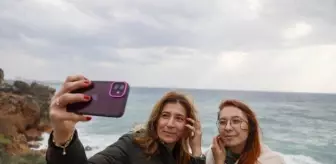 Antalya'da Saatteki Rüzgar Hızı 62 Kilometreye Ulaştı