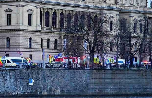 Çekya'nın başkenti Prag'ta bir üniversitede silahlı saldırı düzenlendi: Ölü ve yaralılar var