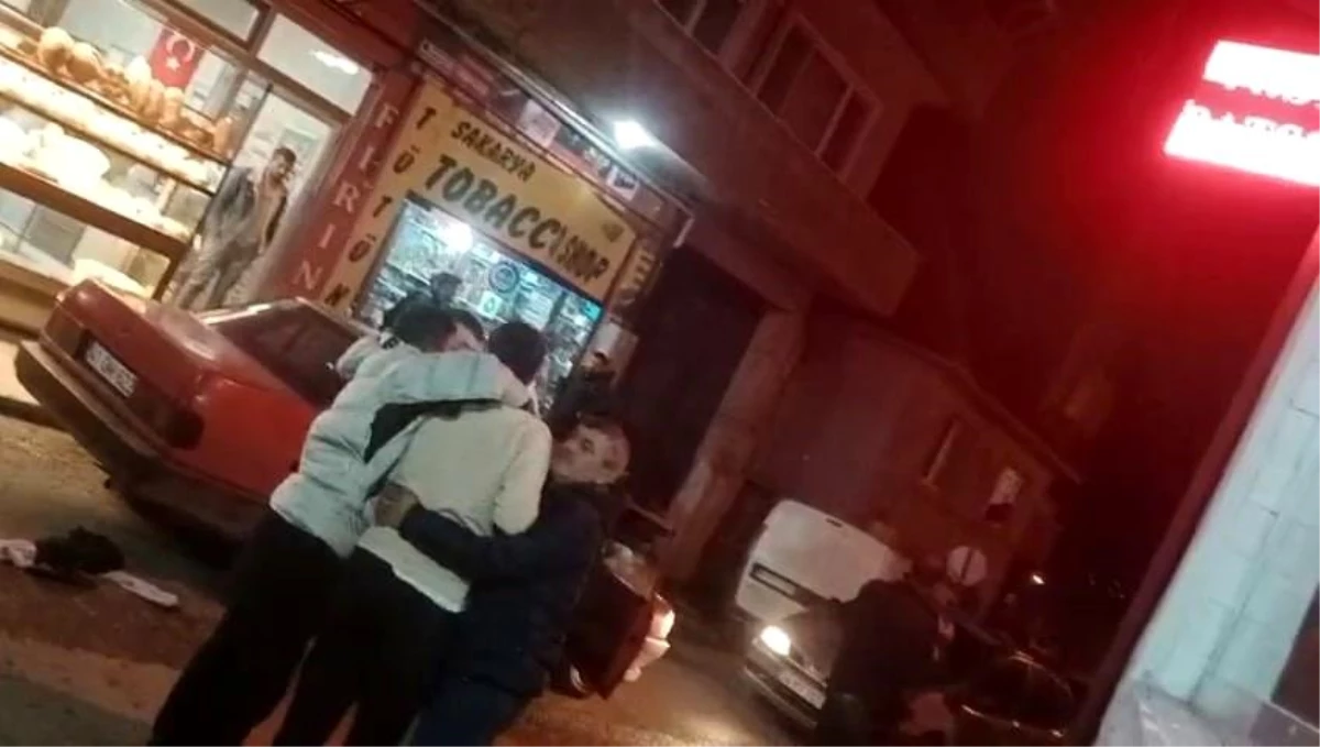Ferizli\'de kavgada bir kişi bıçaklandı