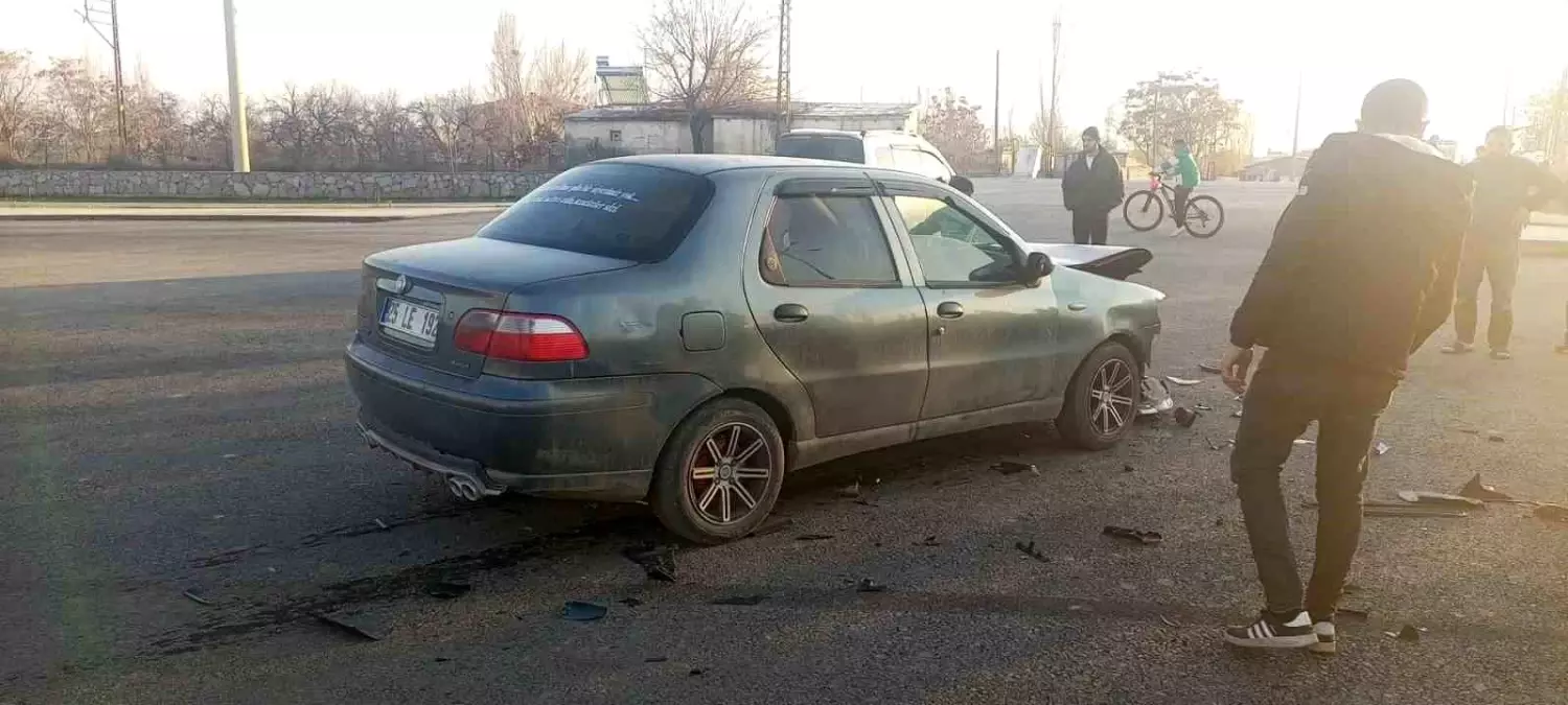 Iğdır\'da kaza: 1 yaralı, maddi hasar