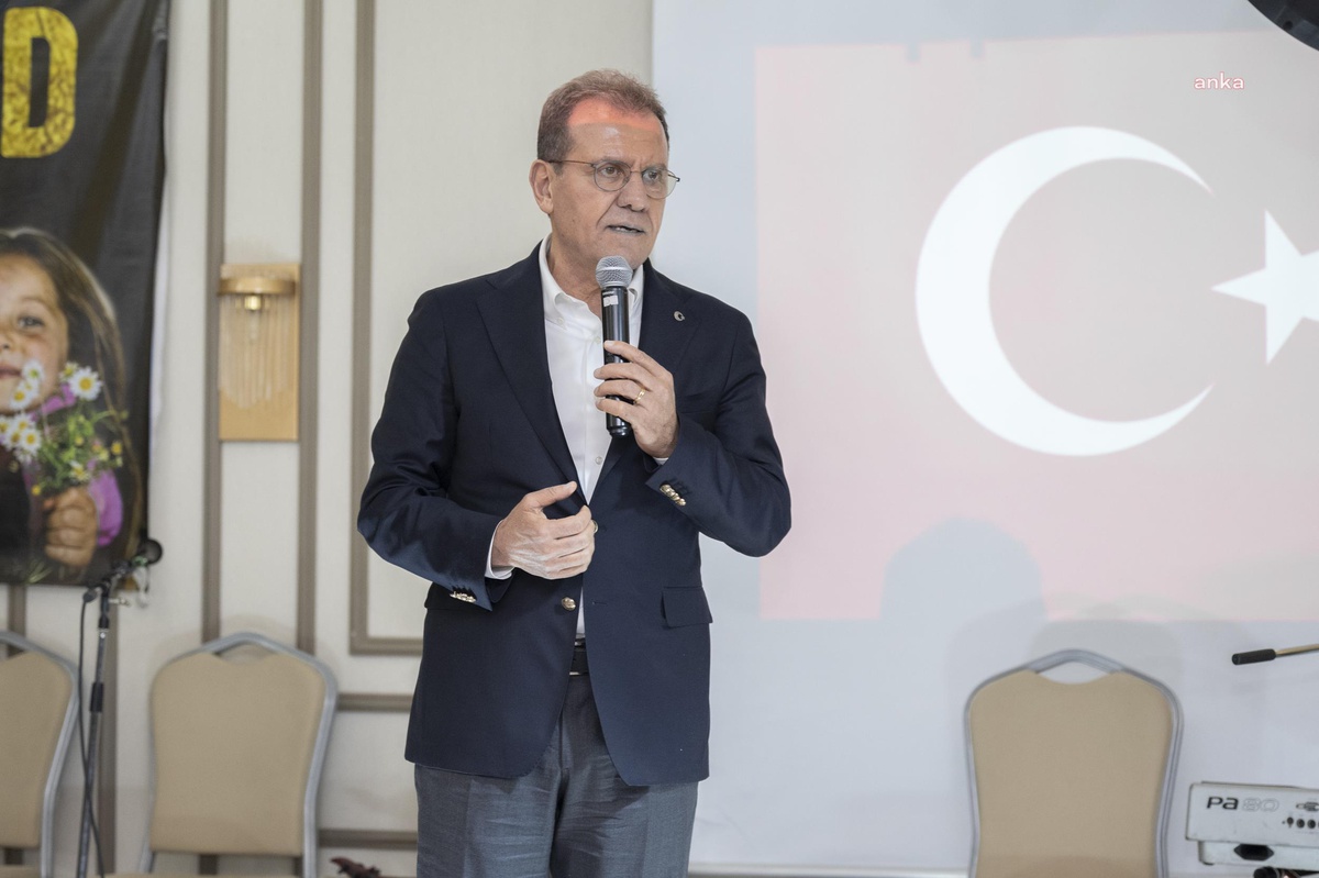 Mersin Büyükşehir Belediye Başkanı Vahap Seçer, Geleneksel Kaynaşma Yemeği\'ne katıldı