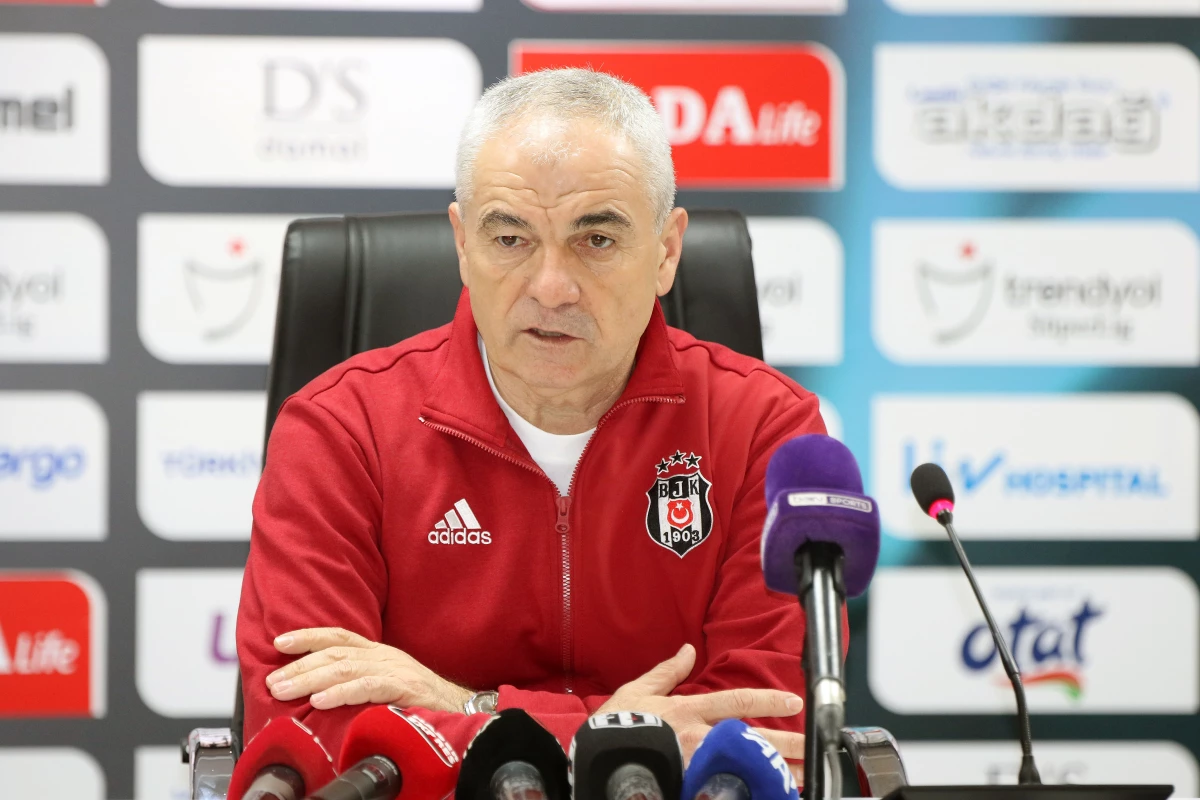 Beşiktaş, teknik direktör Rıza Çalımbay ile yollar ayrıldı