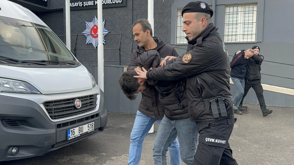 Bursa\'da silahlı saldırıya ilişkin 6 şüpheli yakalandı