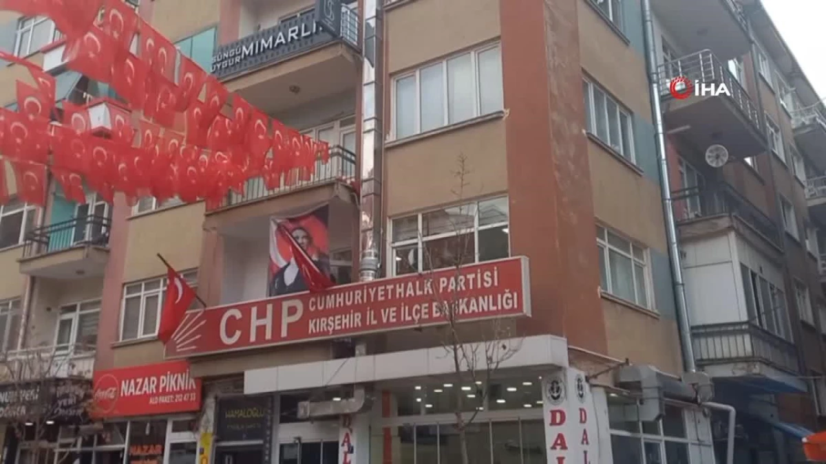 CHP Kırşehir\'de 80 Kişi İstifa Etti