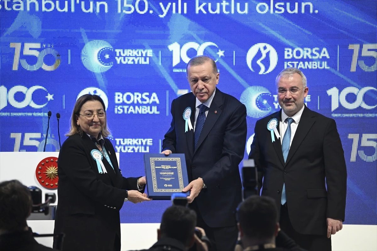 Cumhurbaşkanı Erdoğan, "Yatırım, üretim, istihdam ve ihracata dayalı ekonomik atılımları sürdürürken birçok düzenleme yaptık" dedi.