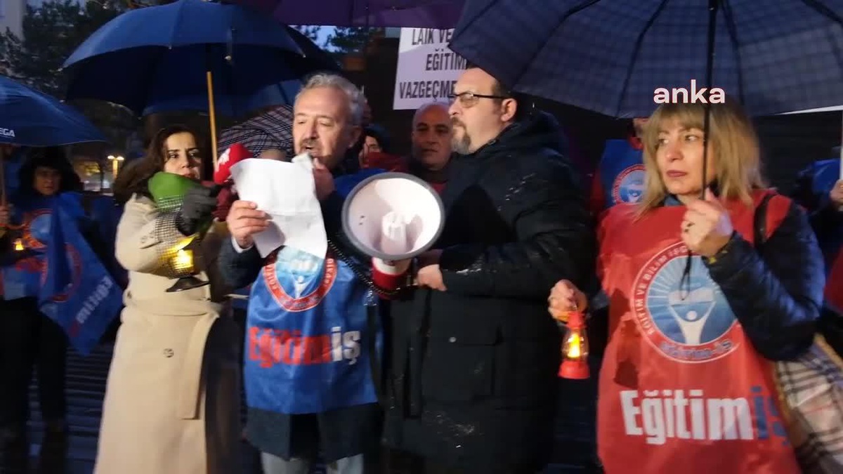 Eğitim İş Eskişehir Şubesi, Kalıcı Yaz Saati Uygulamasına Tepki Gösterdi