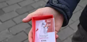 Yeryüzü Çocukları Derneği, Gazze'deki çocuklara mesajlar içeren hediye kutuları dağıttı