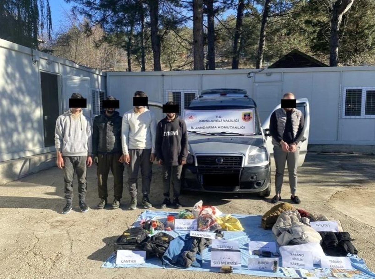 Kırklareli\'nde 48 kaçak göçmen yakalandı, 2 şüpheli gözaltına alındı