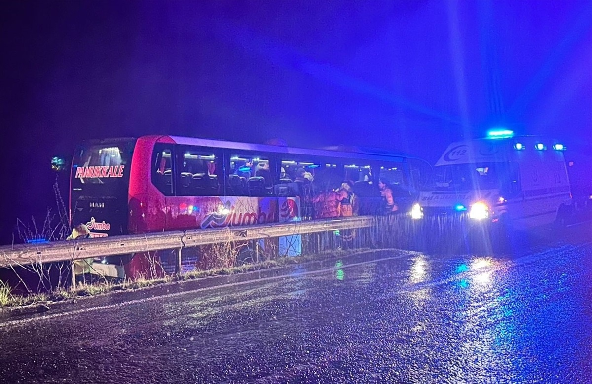 Marmaris\'te otobüs uçurumun kenarında durabildi