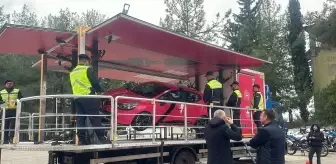 Ellek beldesinde öğrencilere emniyet kemerinin önemi anlatıldı