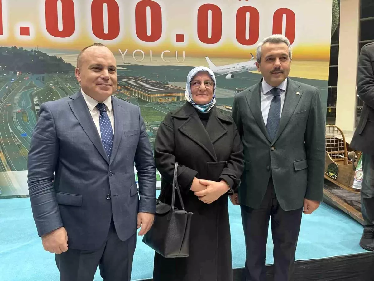 Rize-Artvin Havalimanı'nda 1 Milyonuncu Yolcu Karşılandı