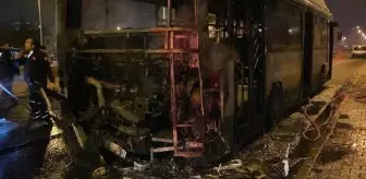 Kayseri'de seyir halindeki otobüs alev aldı