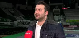 Vize alamayan Bursa Uludağ Kadın Basketbol Takımı, İngiltere'deki maça 1'i sakat 5 oyuncuyla çıktı