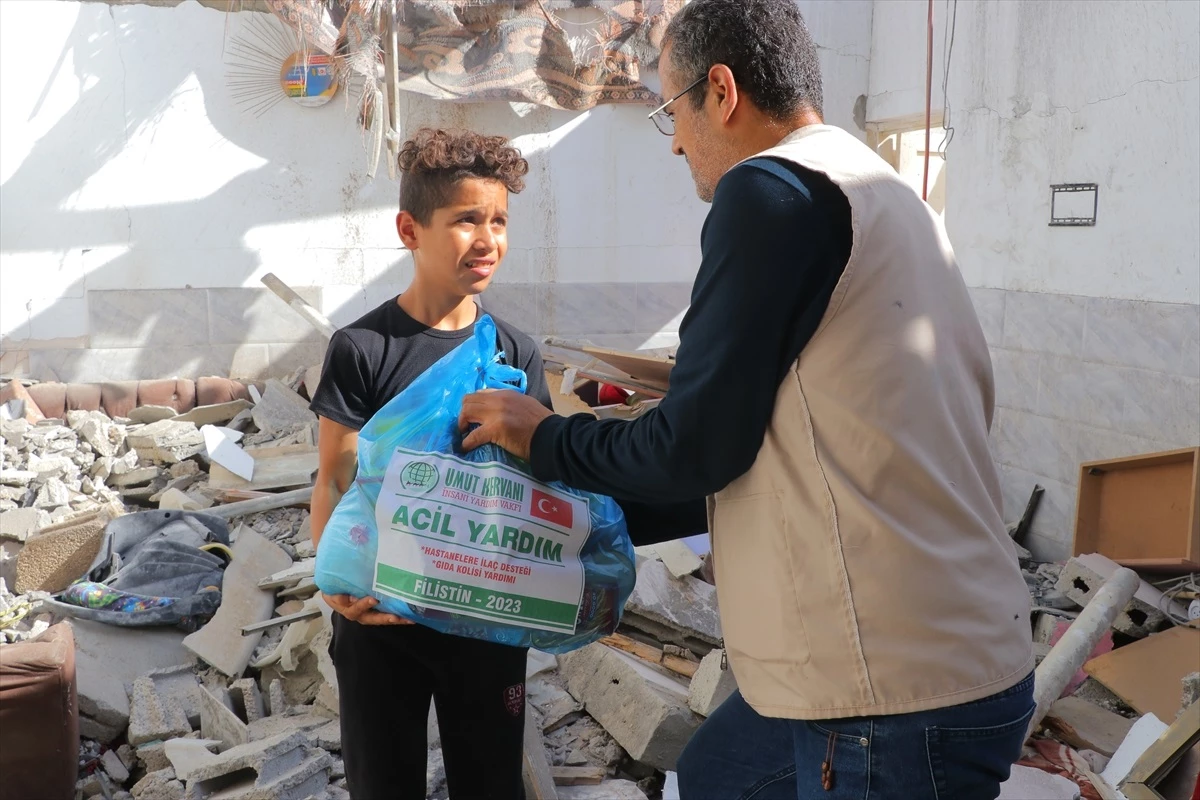 Umut Kervanı İnsani Yardım Vakfı, Gazze\'ye yardım gönderdi