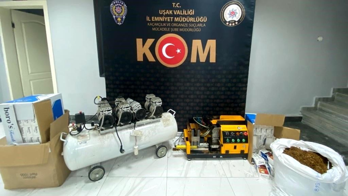 Uşak\'ta 326 Bin 900 Bandrolsüz Makaron Ele Geçirildi