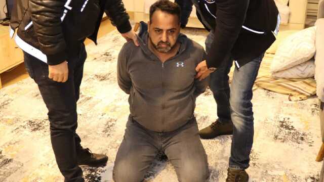 Uyuşturucu baronu MİT ve emniyetin ortak çalışmasıyla Mersin'de yakalandı Uyuşturucu baronu MİT ve emniyetin ortak çalışmasıyla Mersin'de yakalandı
