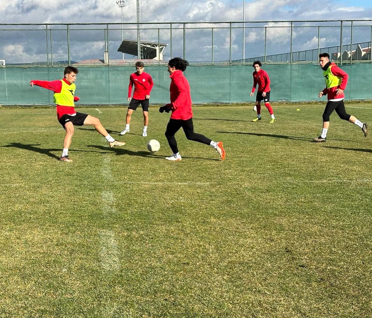 Afyonspor, Adıyaman FK maçı hazırlıklarını tamamladı