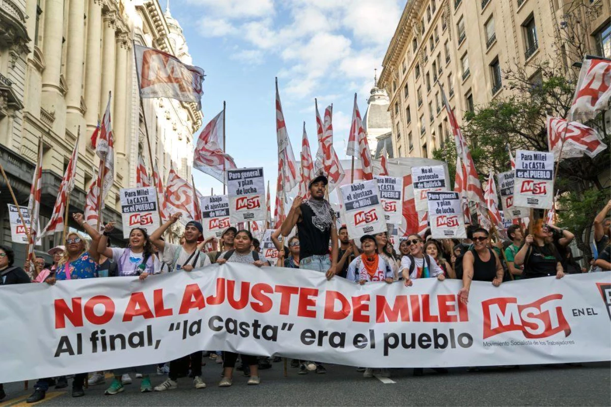 Arjantin\'de protesto organizatörlerine güvenlik masrafları faturası