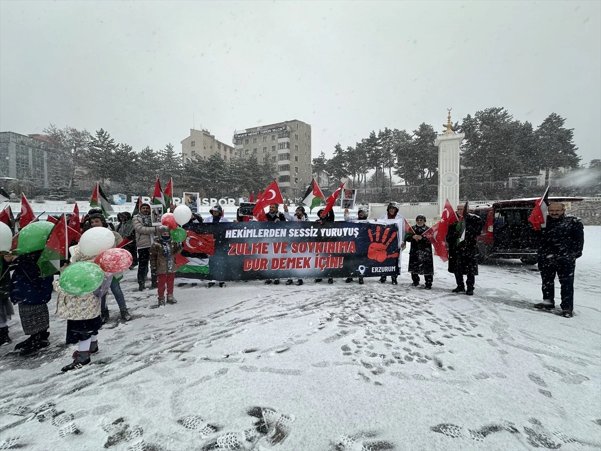 Erzurum ve Kars\'ta doktorlar Gazze için "sessiz yürüyüş" gerçekleştirdi