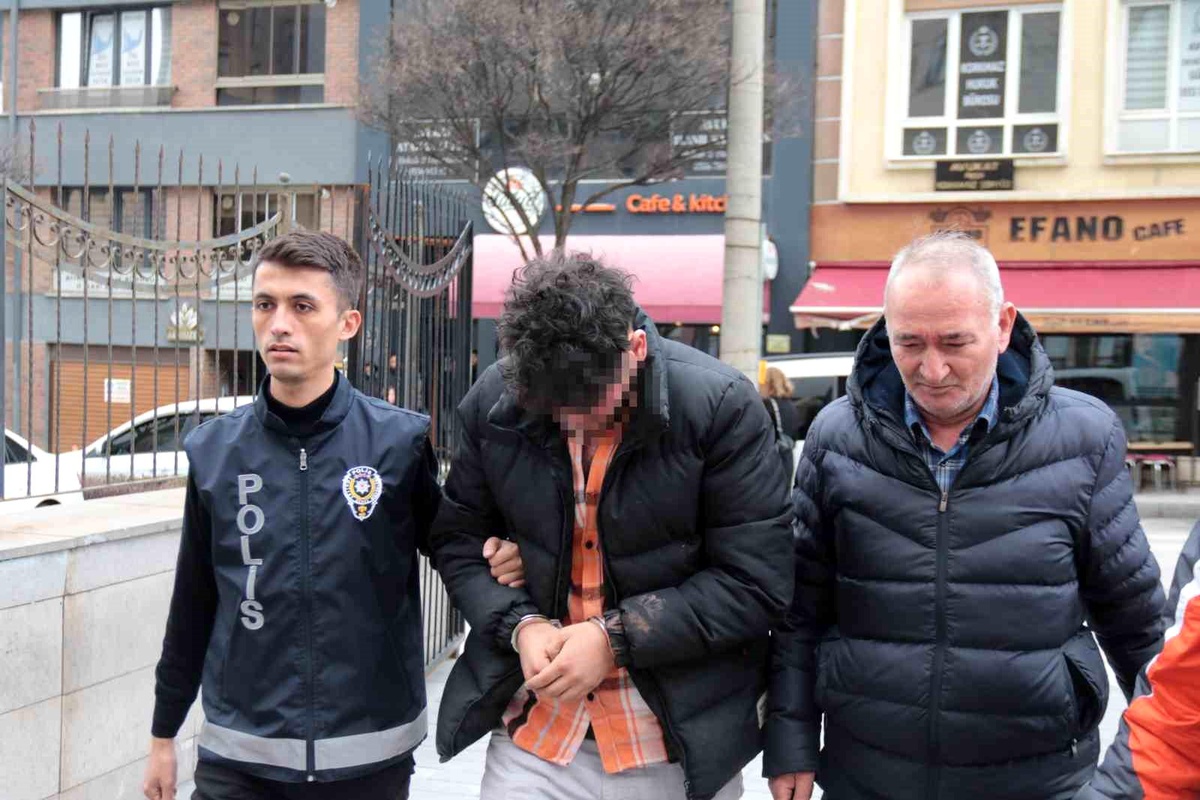 Tramvay Kazasında Ölen Kader Yürük\'ün Ailesi Karara Tepki Gösterdi