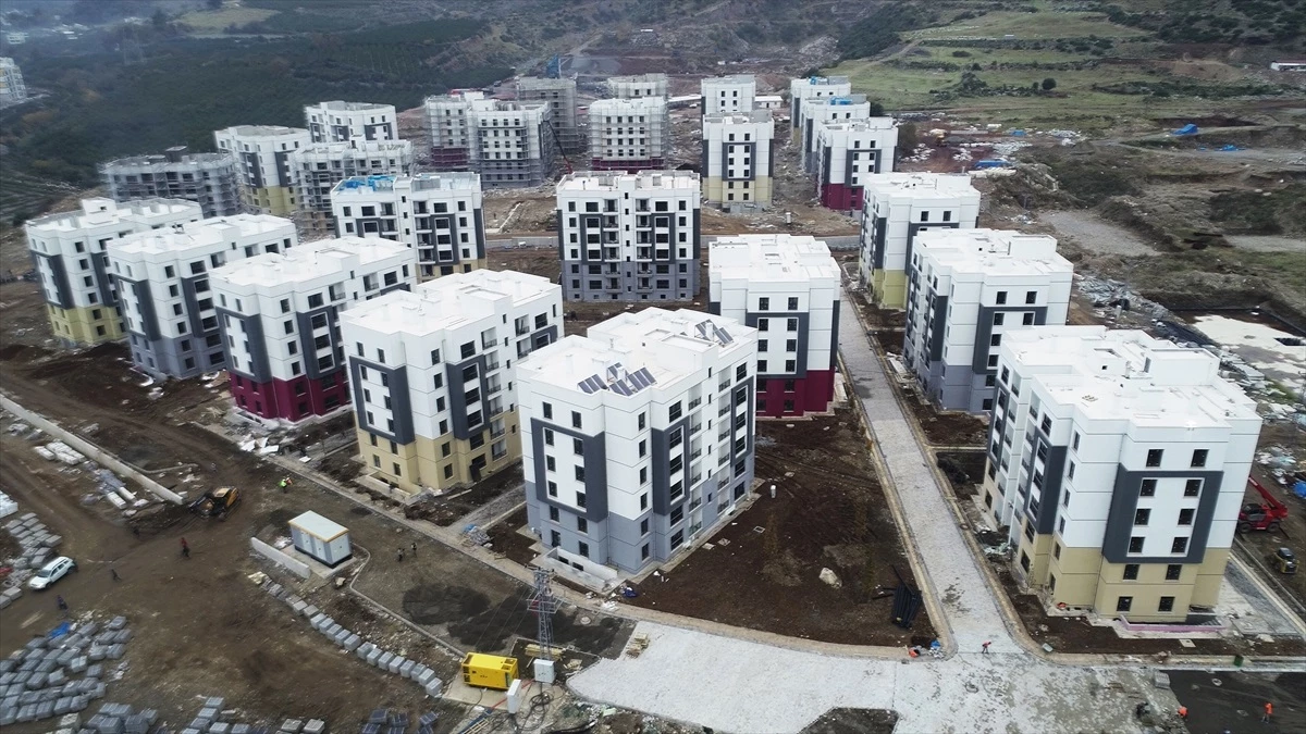 Hatay\'ın Payas ilçesinde deprem konutları inşaatı yüzde 71 tamamlandı