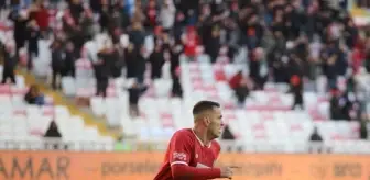 Sivasspor, İstanbulspor'u 1-0 mağlup etti