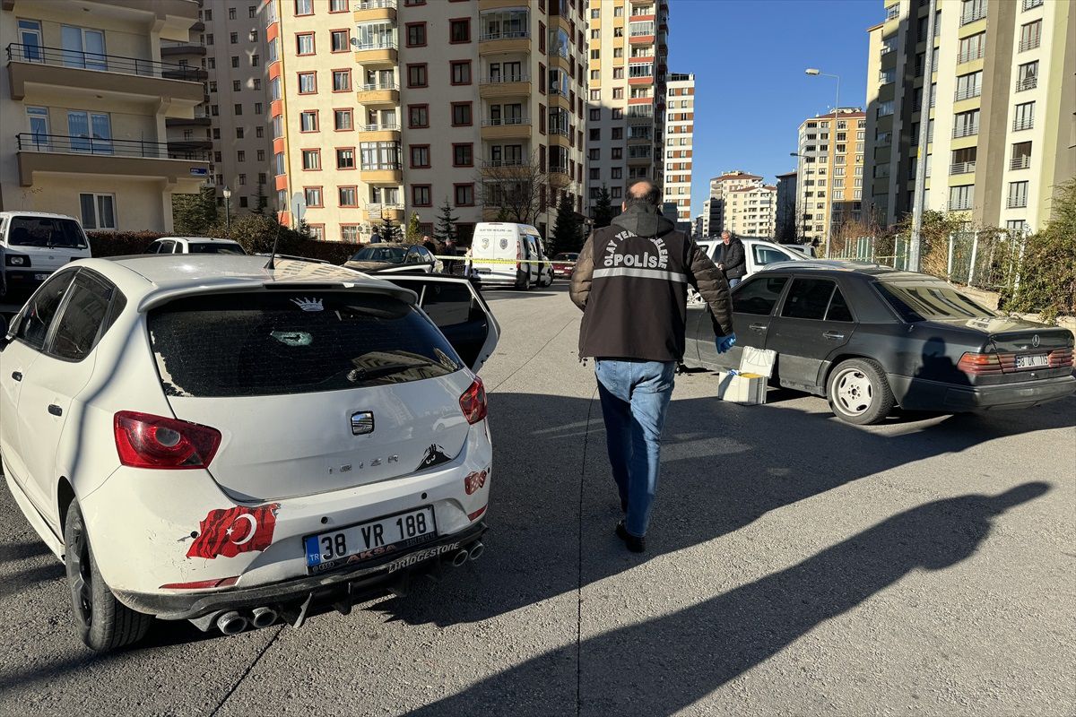 Kayseri\'de kavgada silahla yaralanan bir kişi hastaneye kaldırıldı