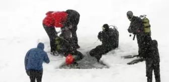 Palandöken'de Buz Dalışı Etkinliği Gerçekleştirildi