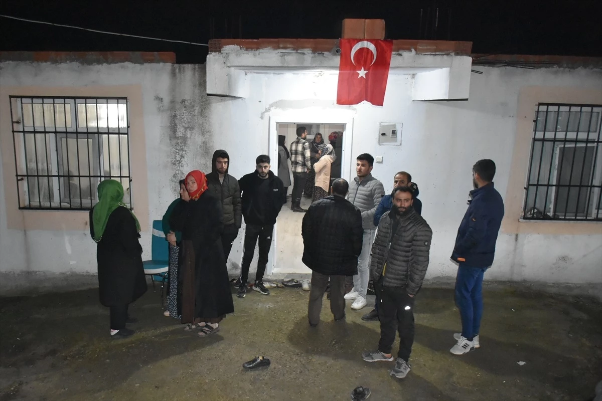 Piyade Sözleşmeli Er Çağatay Erenoğlu\'nun şehadet haberi Sinop\'taki ailesine verildi